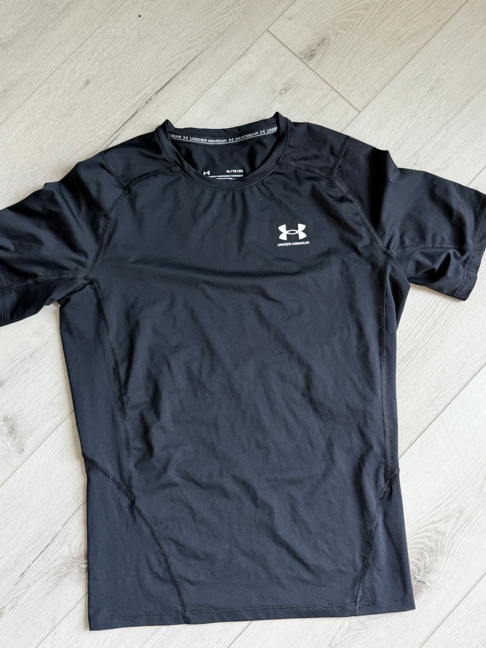 Under Armour men’s shirt